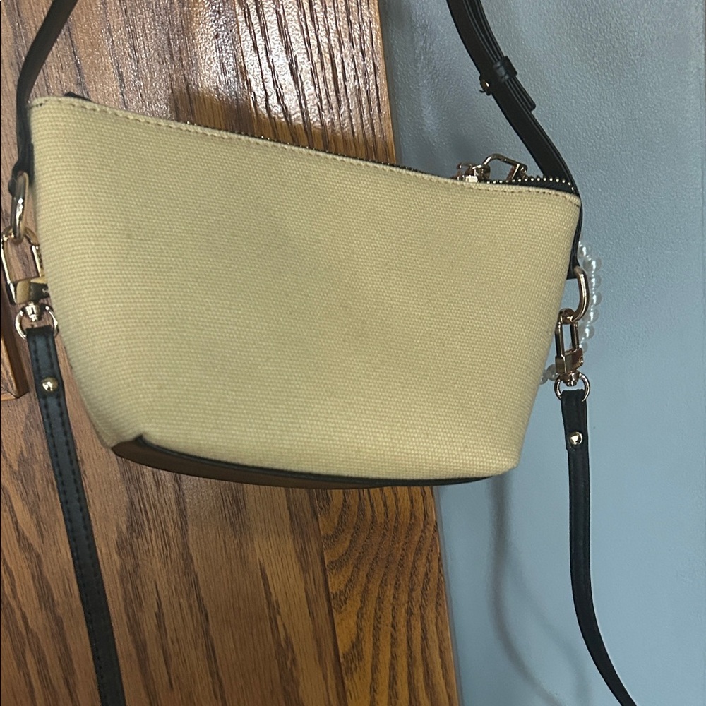 Dior Beauty Upcycle Crossbody (WITH GIFTBOX) GWP/VIP/ NOVELTY
NWT/NEW - Picture 4 of 15